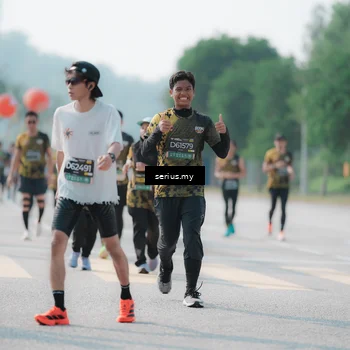 Runner Photo 6432801