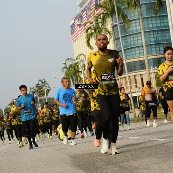 Runner Photo 6432804