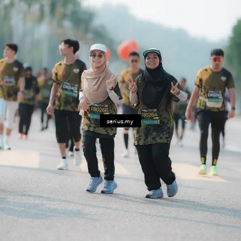Runner Photo 6432849