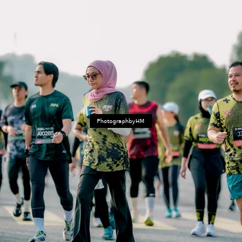 Runner Photo 6432867