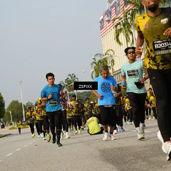 Runner Photo 6432870