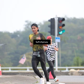 Runner Photo 6432885