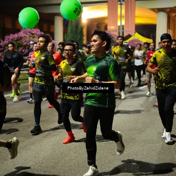 Runner Photo 6432914