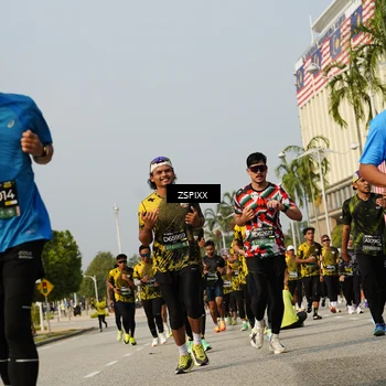 Runner Photo 6432955