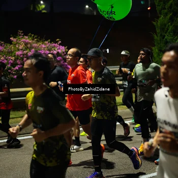 Runner Photo 6432995