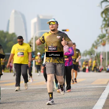 Runner Photo 6433003