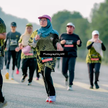 Runner Photo 6433106