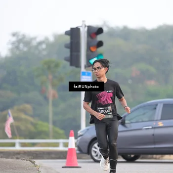 Runner Photo 6433211