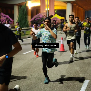 Runner Photo 6433214
