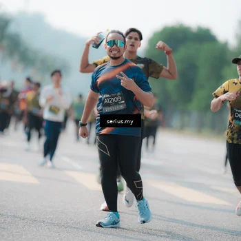 Runner Photo 6433253