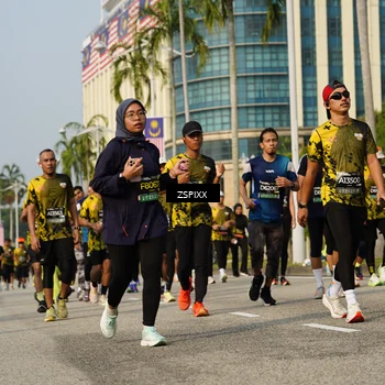 Runner Photo 6433261