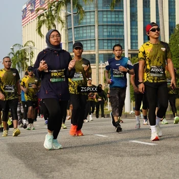Runner Photo 6433286