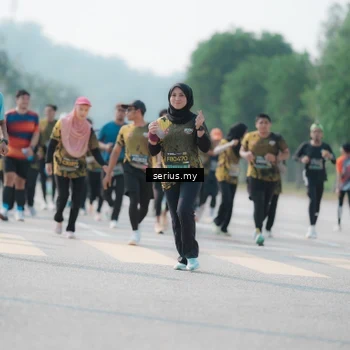 Runner Photo 6433290