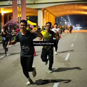 Runner Photo 6433303