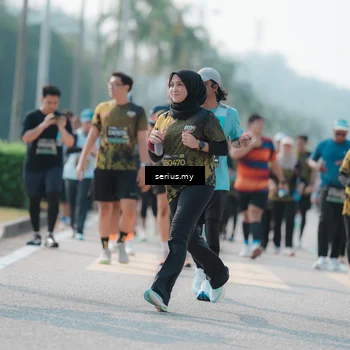 Runner Photo 6433315