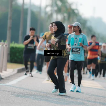 Runner Photo 6433317