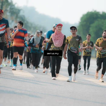 Runner Photo 6433327