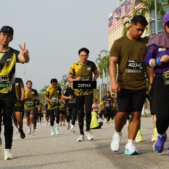 Runner Photo 6433358