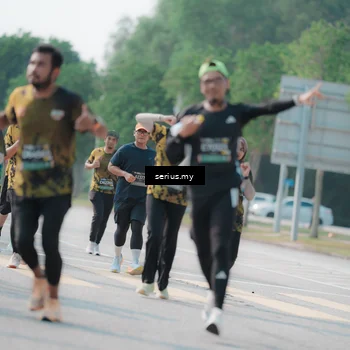 Runner Photo 6433360