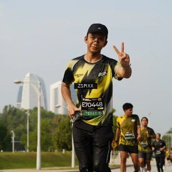 Runner Photo 6433378