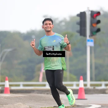 Runner Photo 6433404