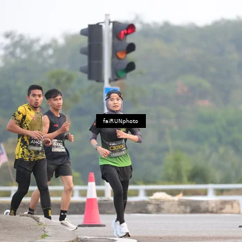 Runner Photo 6433407