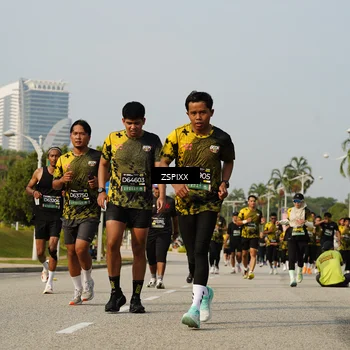 Runner Photo 6433412