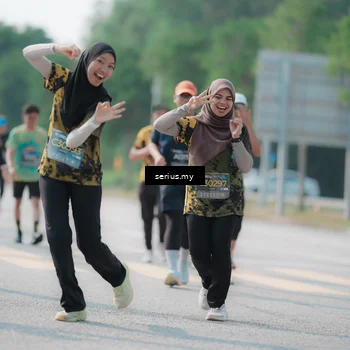 Runner Photo 6433414