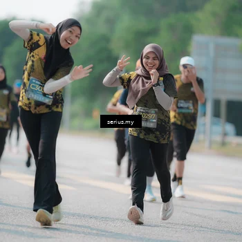 Runner Photo 6433424