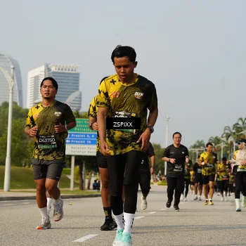 Runner Photo 6433438