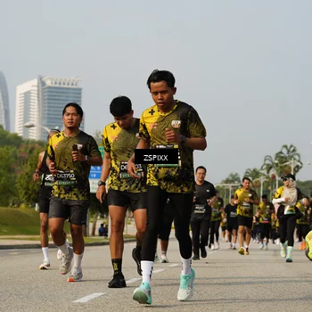 Runner Photo 6433439