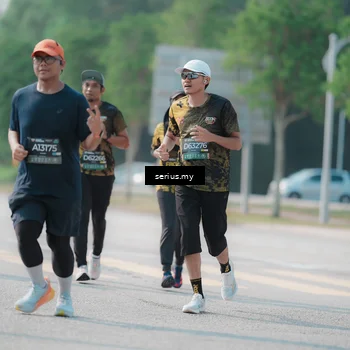 Runner Photo 6433443