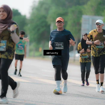 Runner Photo 6433445