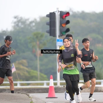 Runner Photo 6433454