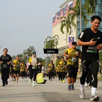 Runner Photo 6433458