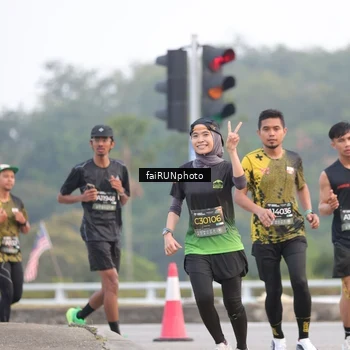 Runner Photo 6433467