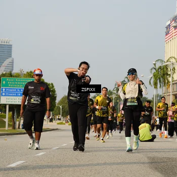 Runner Photo 6433511