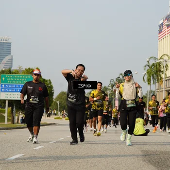 Runner Photo 6433512