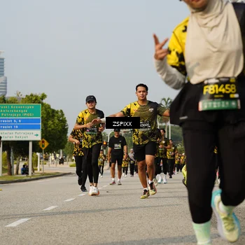 Runner Photo 6433550