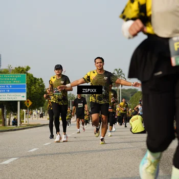 Runner Photo 6433552
