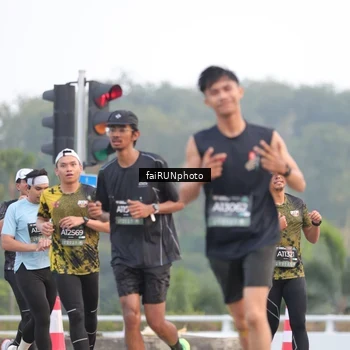 Runner Photo 6433563