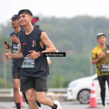 Runner Photo 6433568