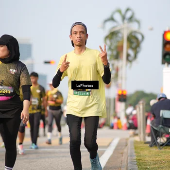 Runner Photo 6433572
