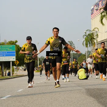 Runner Photo 6433578