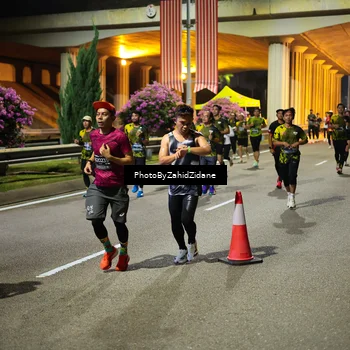 Runner Photo 6433623