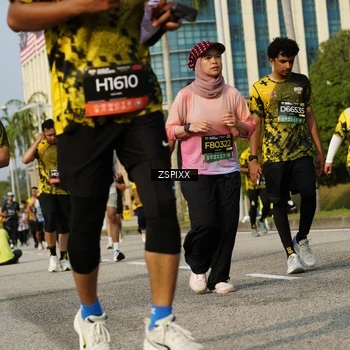 Runner Photo 6433643