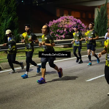 Runner Photo 6433705