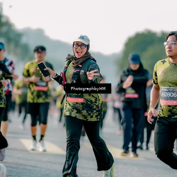 Runner Photo 6433706