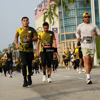 Runner Photo 6433712