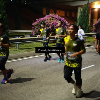 Runner Photo 6433721